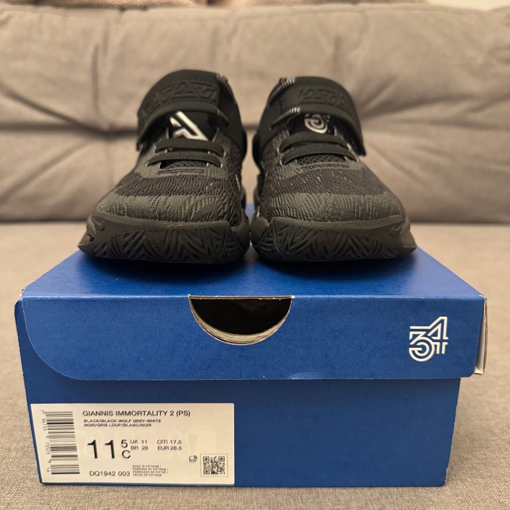 Kids Nike Giannis Immortality 2 sz 11.5c